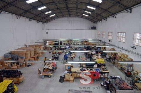 Sala-Conjunto, 1200 m² - Foto 2