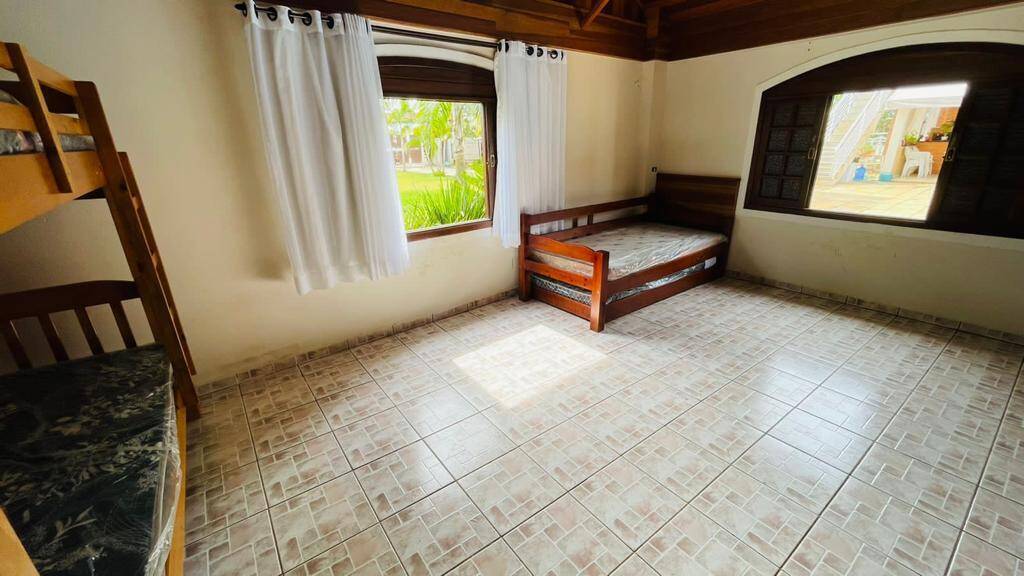 Sítio, 4 quartos, 1200 m² - Foto 21