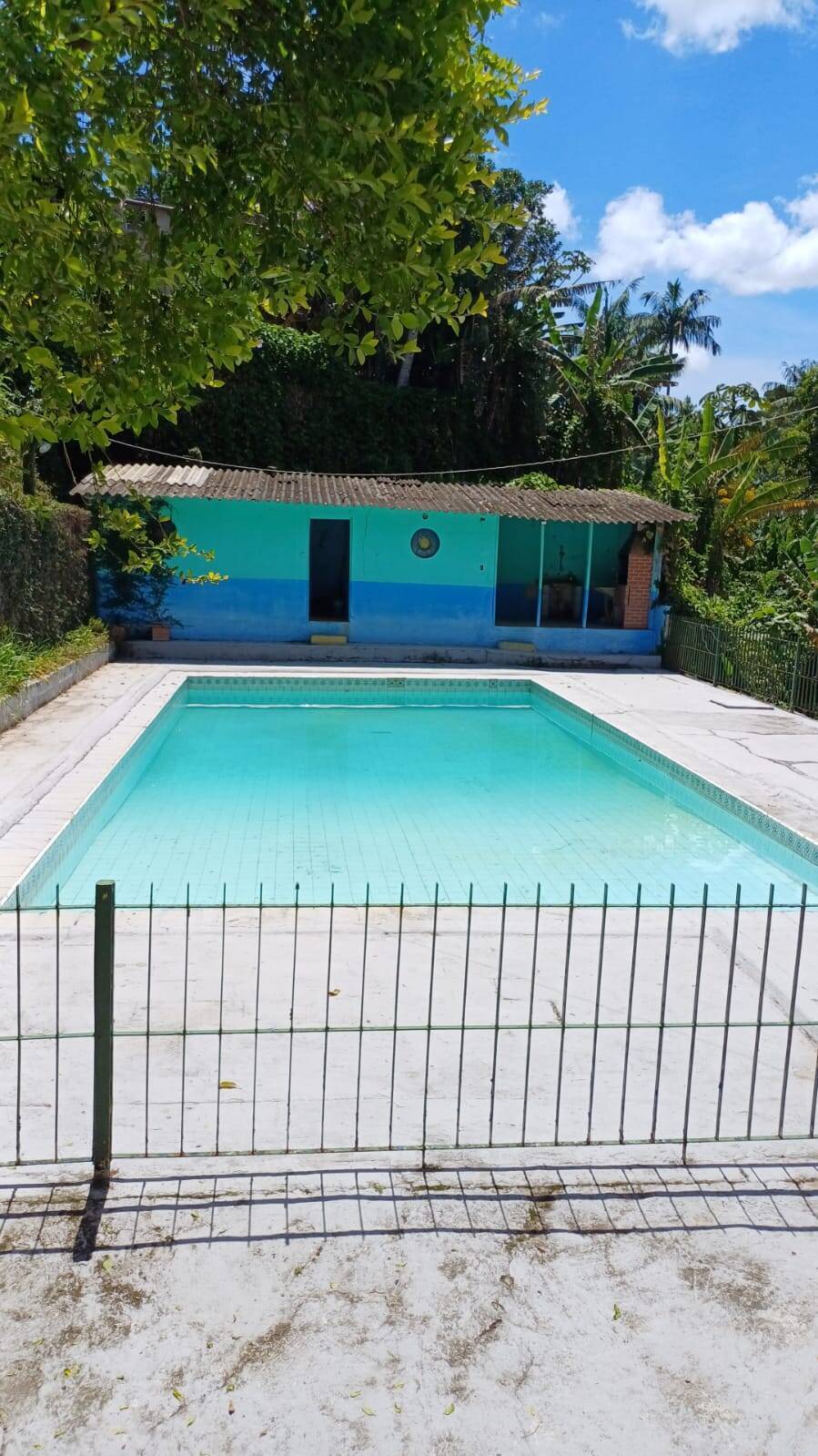 Sítio, 3 quartos, 1600 m² - Foto 1