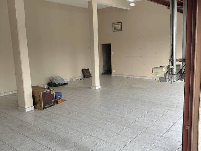 Casa para Venda em Guarulhos - 2